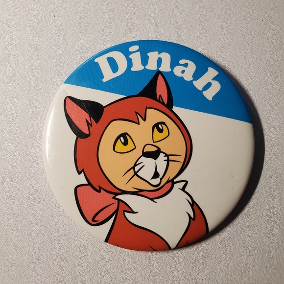 Disney Alice In Wonderland Dinah Cat Red Kitten Pink Bow Pinback Button 3" - Picture 1 of 6
